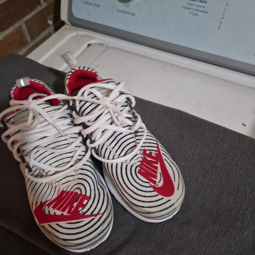Nike Kids Sneakers - Red, White, and Black
